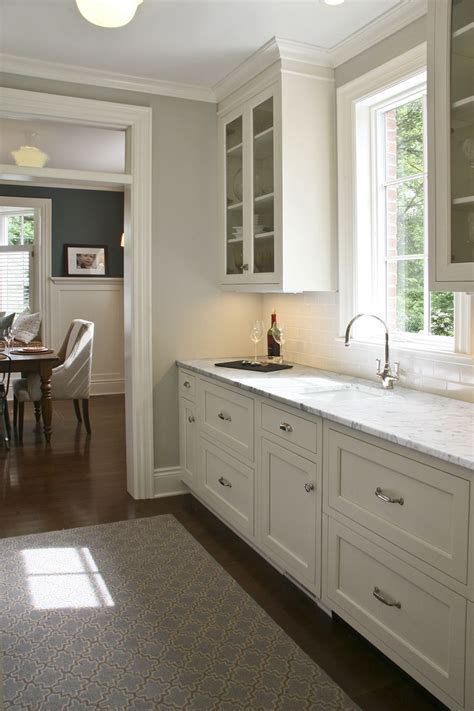 benjamin moore gray cabinets